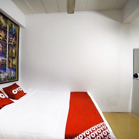 Oyo 560 Chang Hostel Suvarnabhumi Bangkok Buitenkant foto