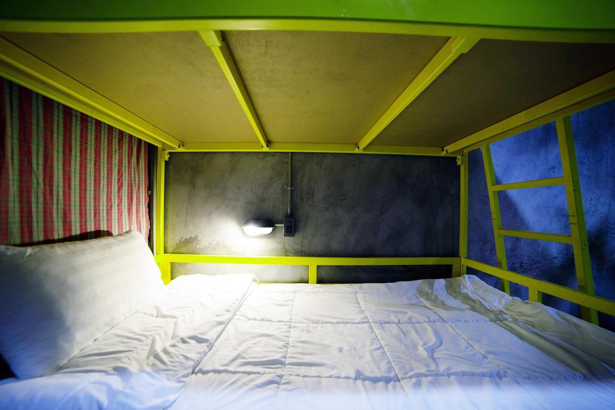 Oyo 560 Chang Hostel Suvarnabhumi Bangkok Buitenkant foto